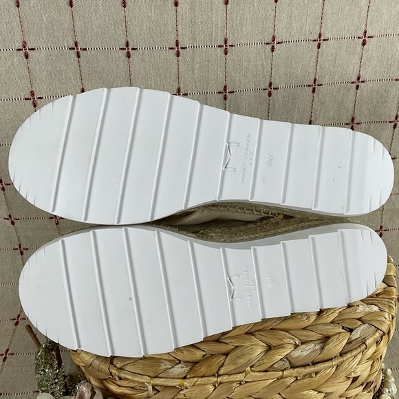 Marc Fisher LTD “Pella” Beige Suede Espadrille Platform Sandals Sz 10 Soft Comfy - Picture 6 of 9
